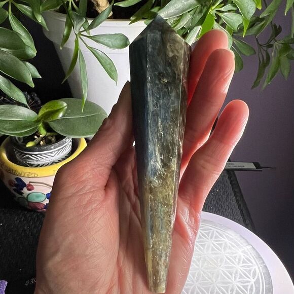 Kyanite Crystal Meditation Wand‎ Scepter - Picture 2 of 14